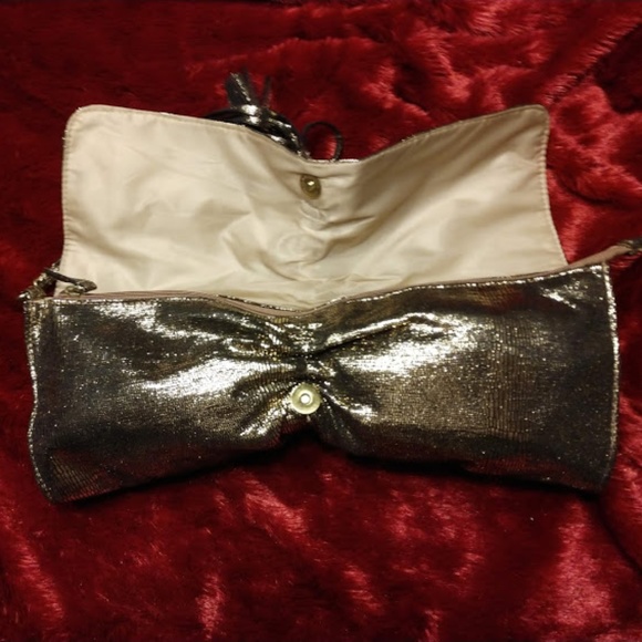 Gold Clutch - Picture 2 of 4